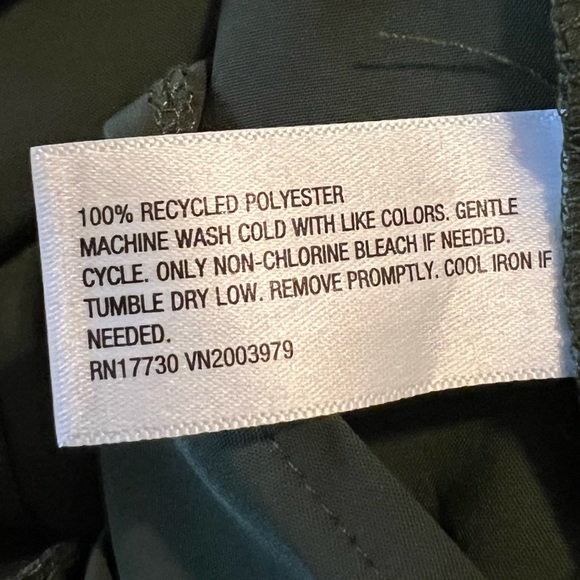 ⭐️A New Day Green Buttoned Midi Dress - Picture 7 of 8